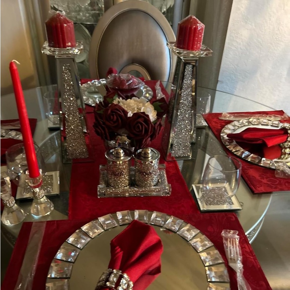 Meet your Posher, Nickeshia raymond